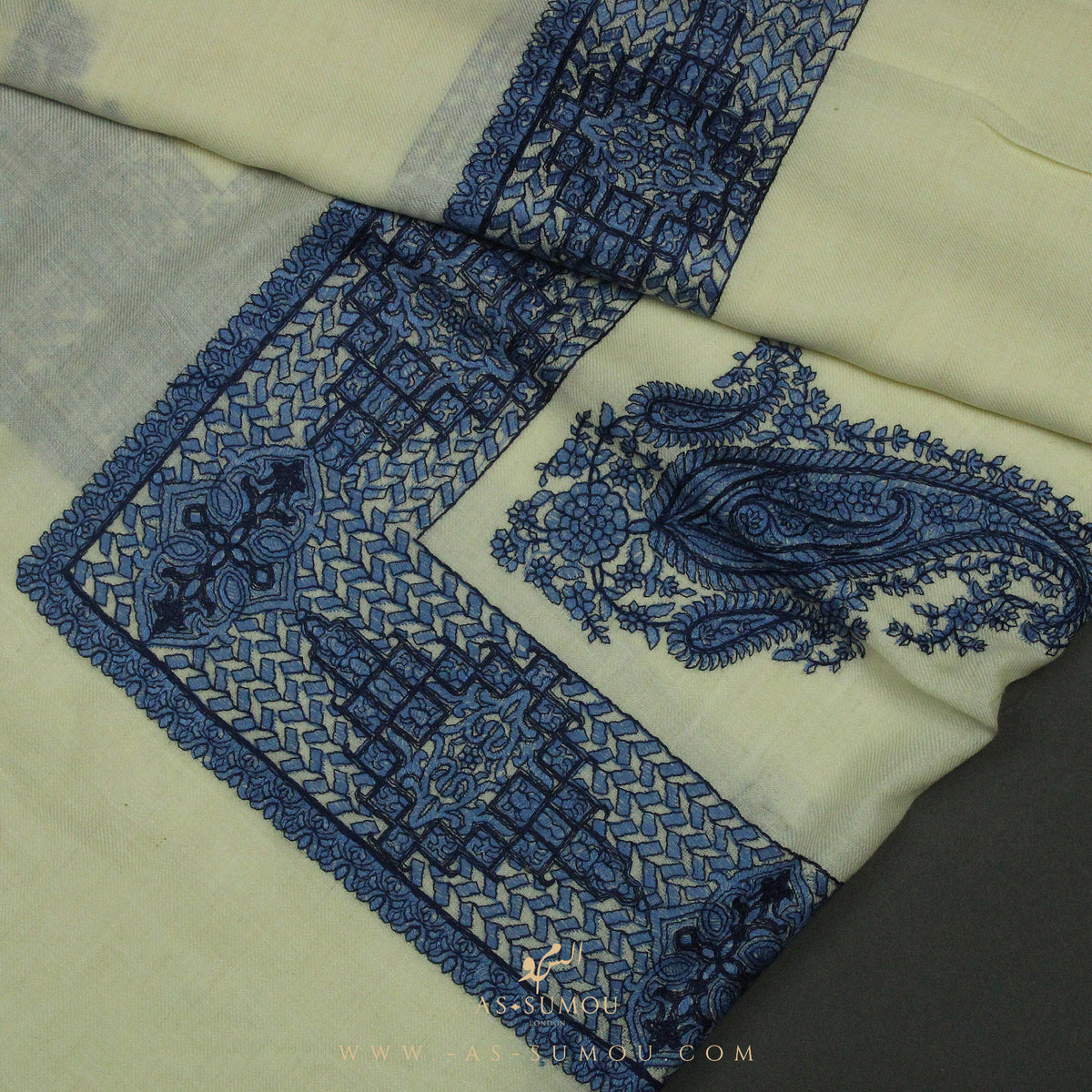 PREMIUM CREAM AUTHENTIC OMANI MASSAR SCARF OM55