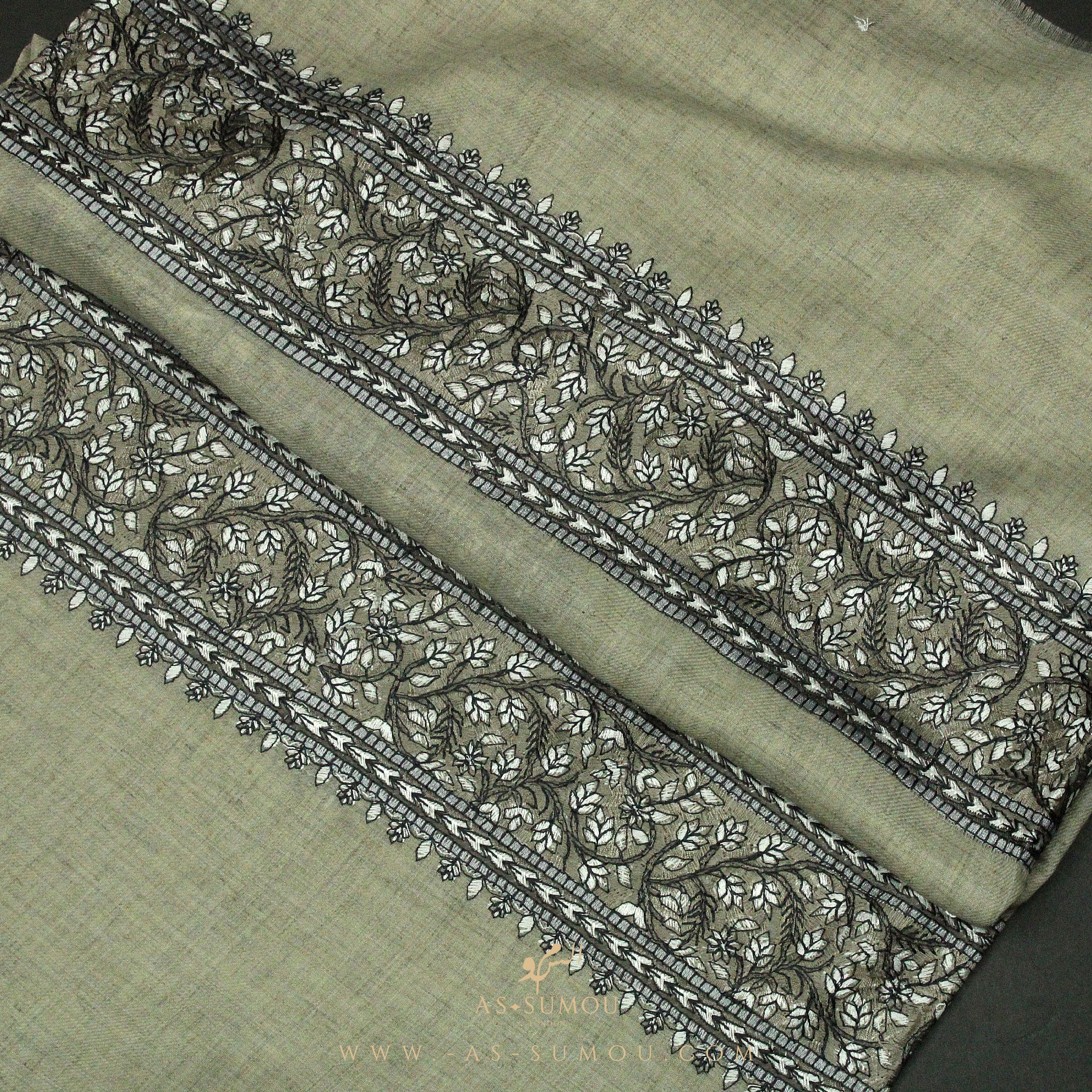 PREMIUM BEIGE AUTHENTIC OMANI MASSAR SCARF OM39