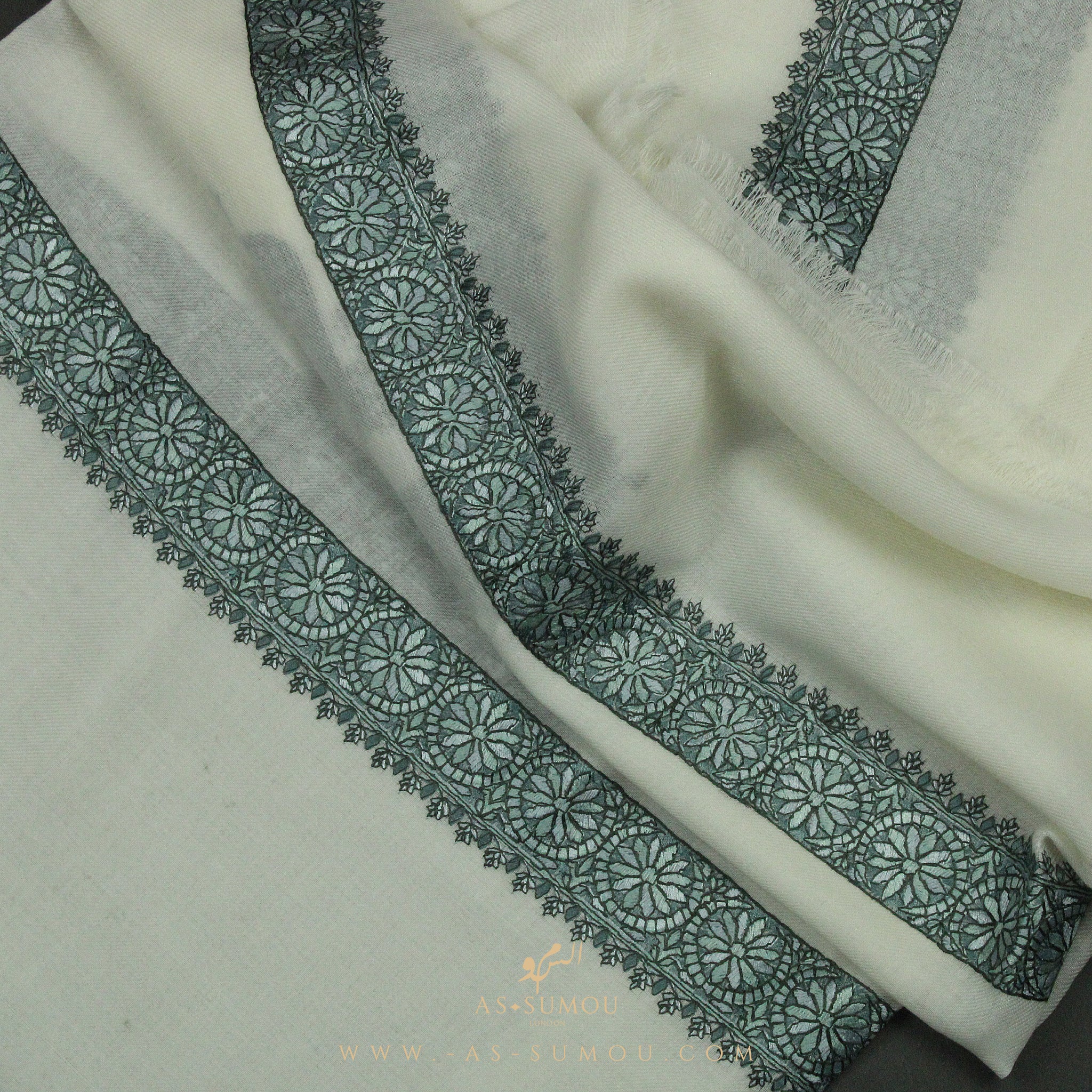 PREMIUM WHITE AUTHENTIC YEMENI SHEMAGH SCARF WH90
