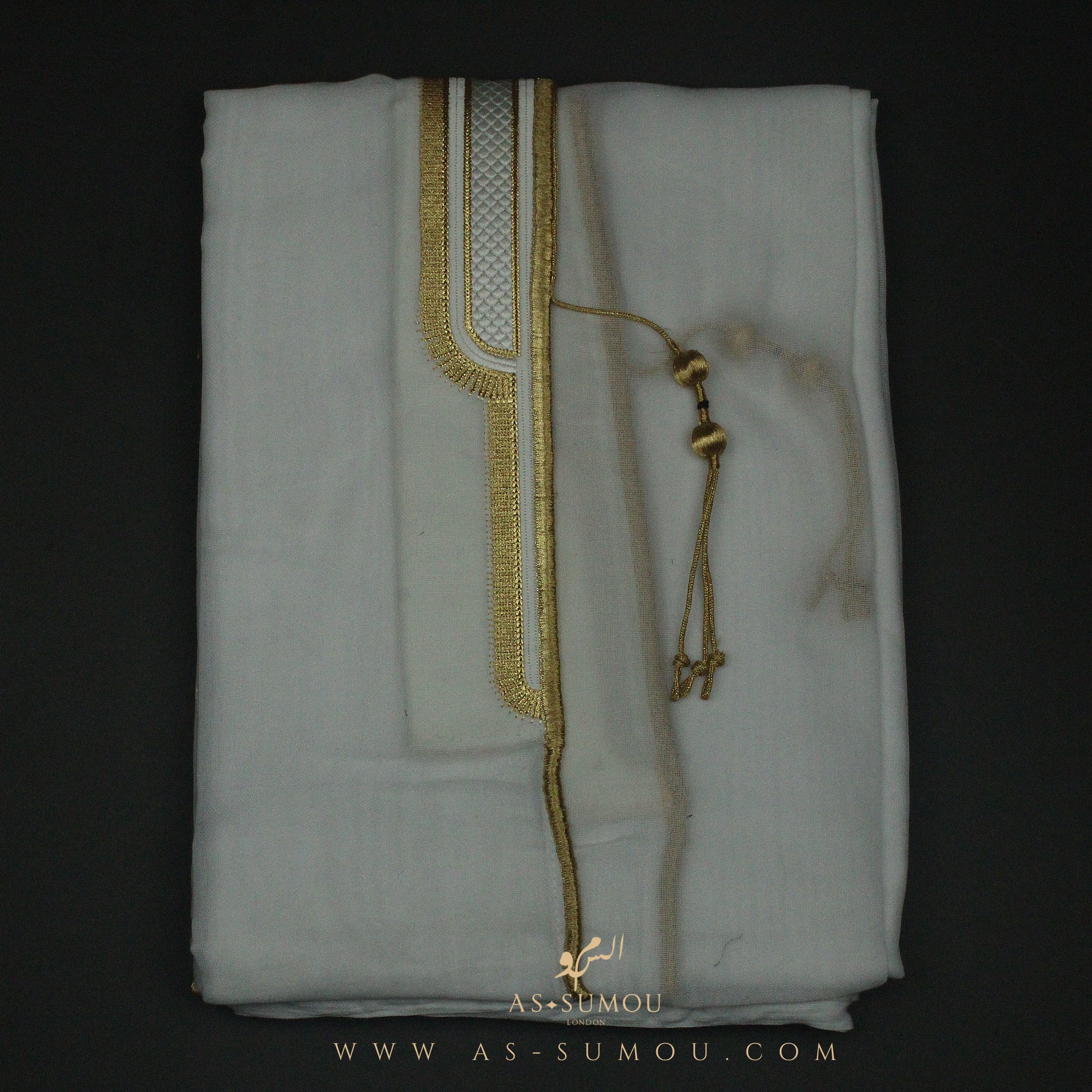 PREMIUM RARE WHITE UNIQUE KHALEEJI BISHT BS14