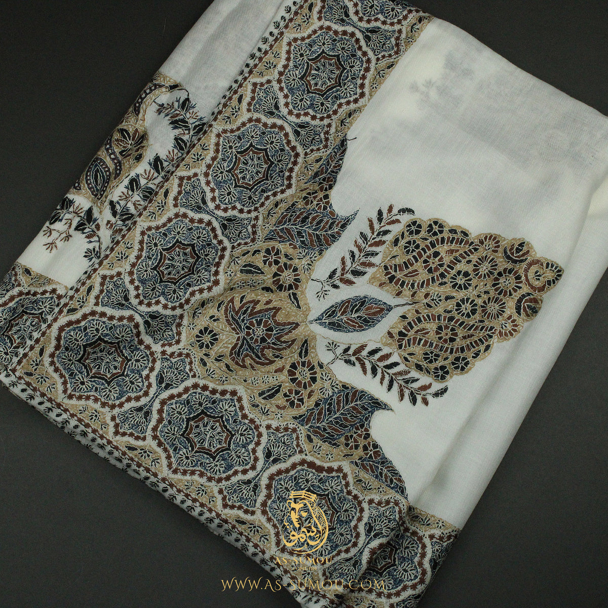 PREMIUM WHITE AUTHENTIC OMANI MASSAR SCARF OM153