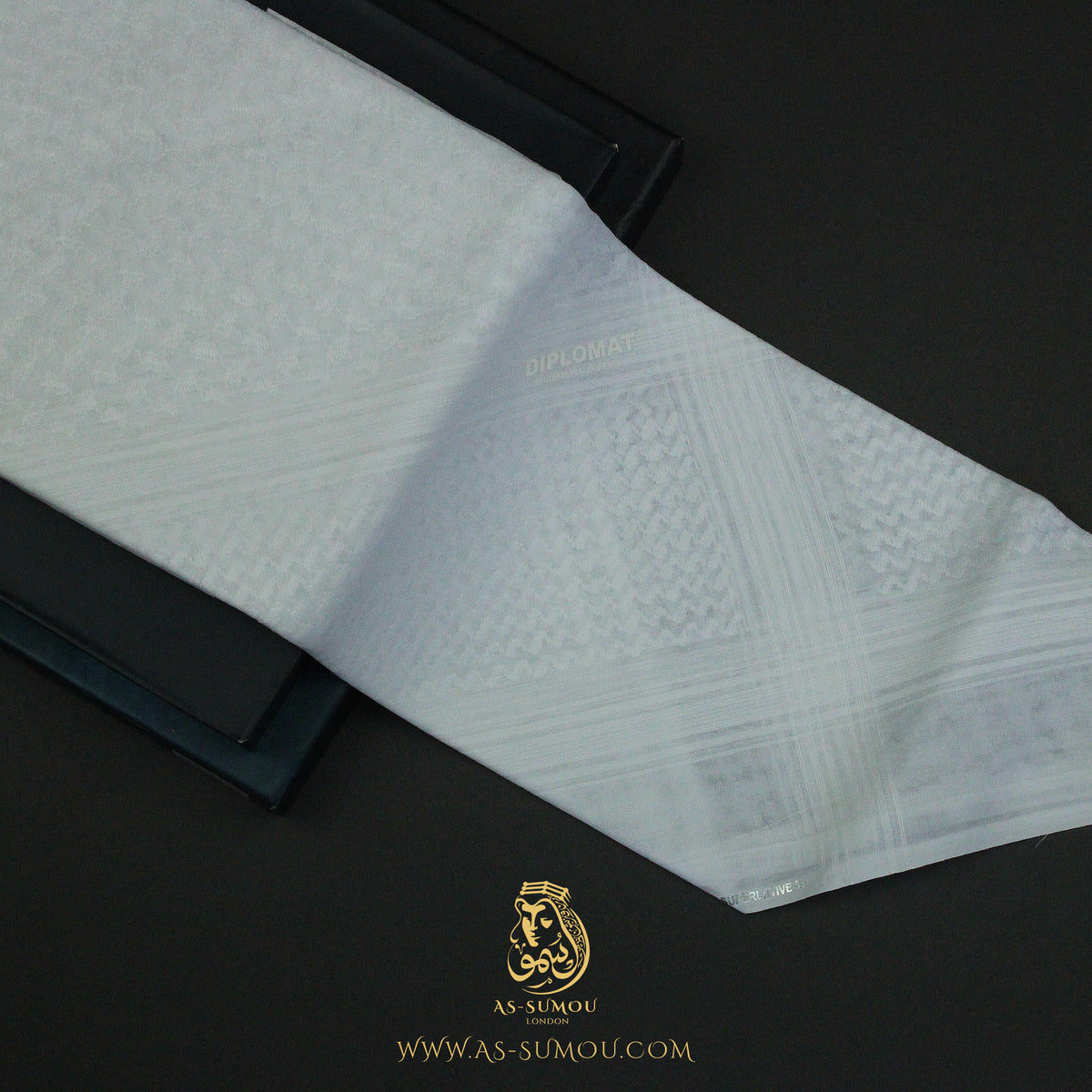 PREMIUM WHITE SAUDI SHEMAGH SCARF WS46