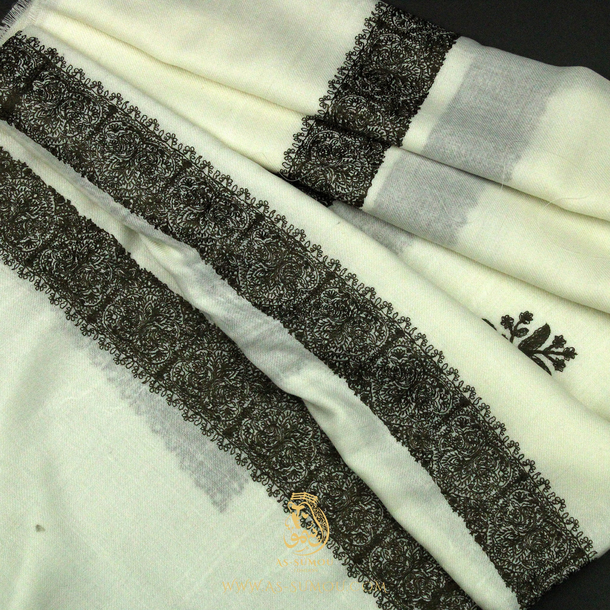 PREMIUM WHITE AUTHENTIC YEMENI SHEMAGH SCARF WH165
