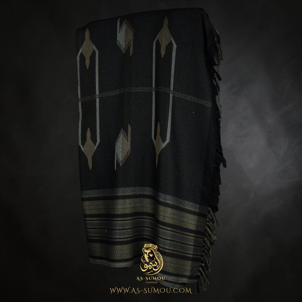 PREMIUM BLACK YEMENI IZAAR MAʿAWAZ IZ11