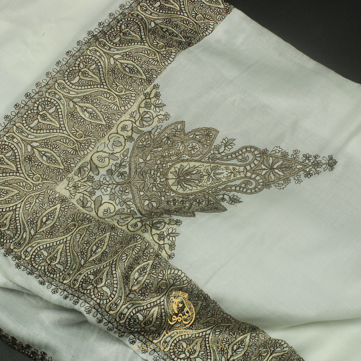 Premium White Authentic Omani Massar Scarf OM166