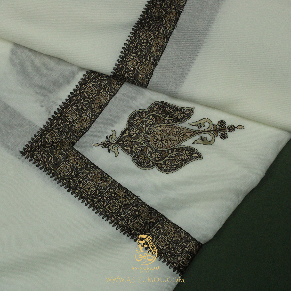 PREMIUM WHITE AUTHENTIC YEMENI SHEMAGH SCARF WH177