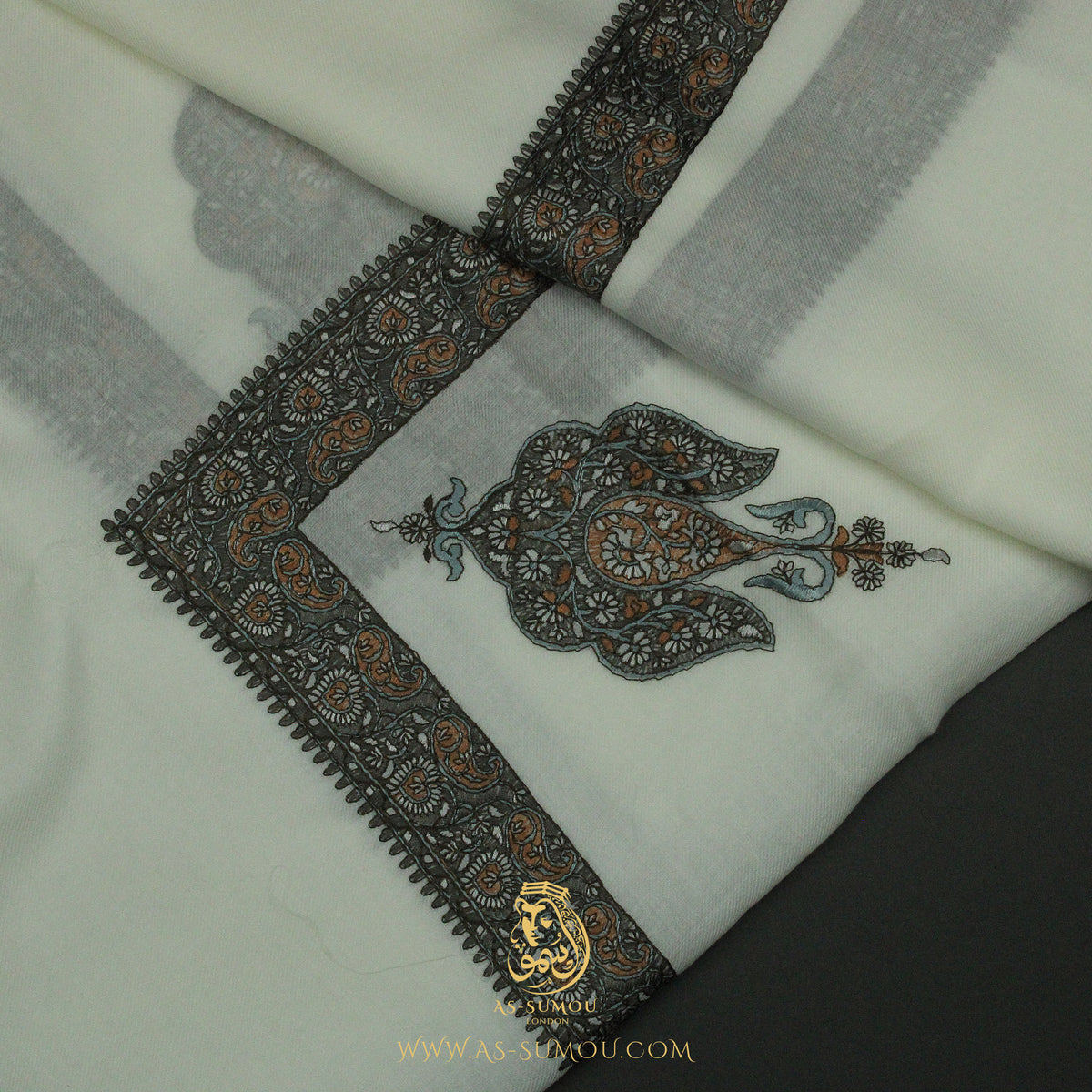 PREMIUM WHITE AUTHENTIC YEMENI SHEMAGH SCARF WH178
