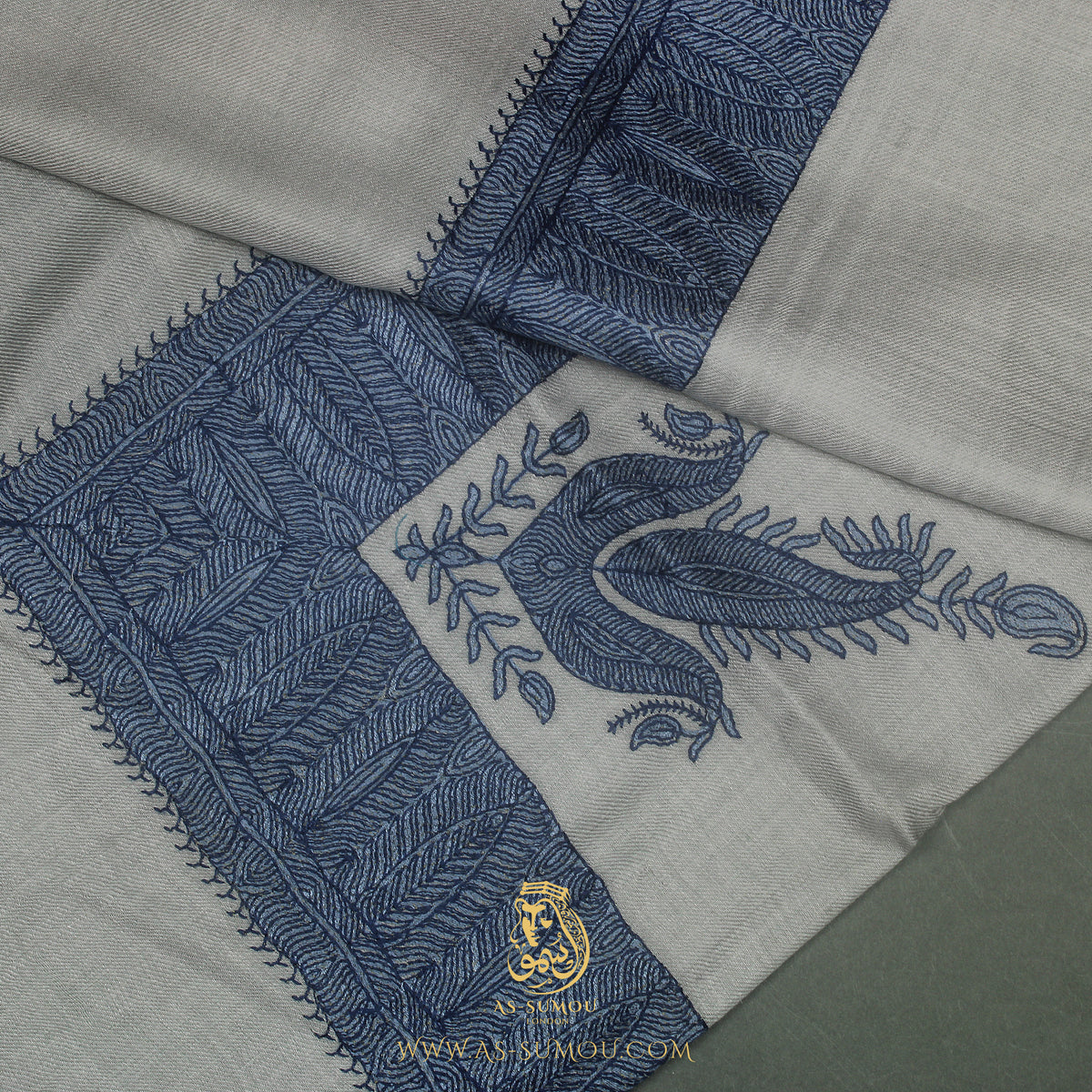 Premium Grey Elegant Qatari Shemagh Scarf QR67