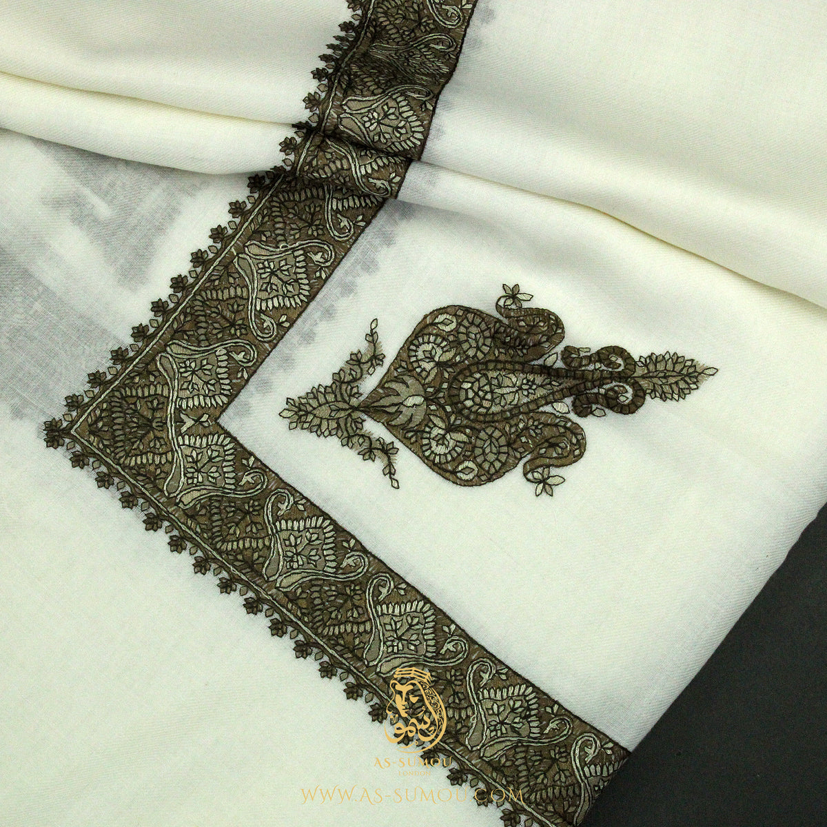 PREMIUM WHITE AUTHENTIC YEMENI SHEMAGH SCARF WH152