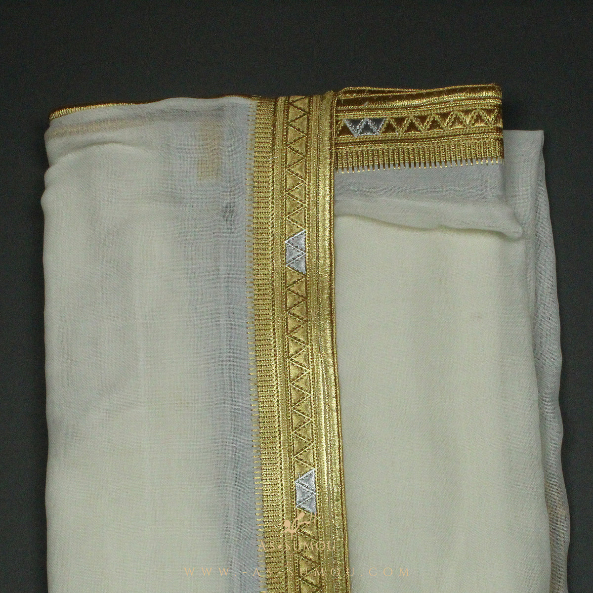 PREMIUM RARE OFF-WHITE UNIQUE KHALEEJI BISHT BS12