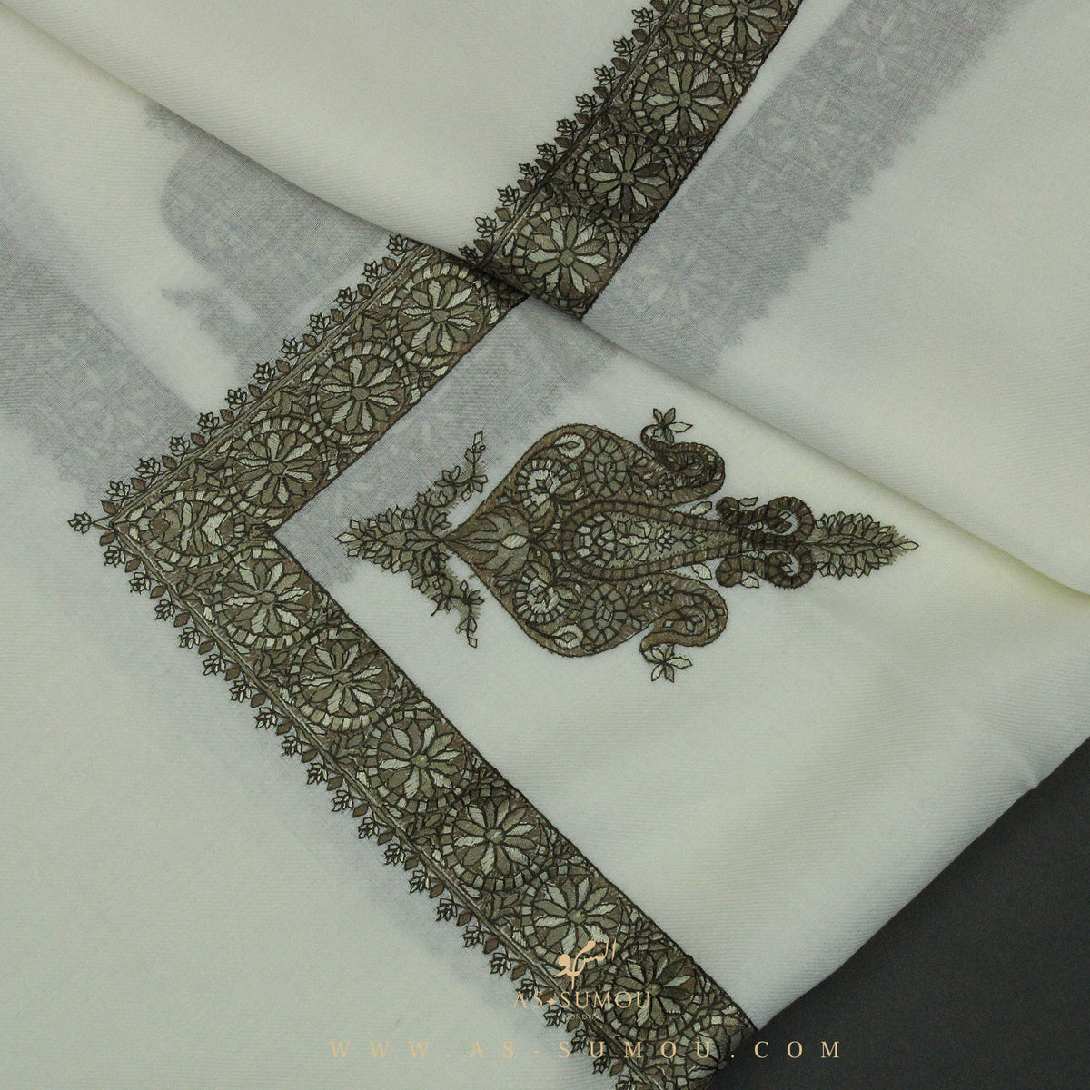 PREMIUM WHITE AUTHENTIC YEMENI SHEMAGH SCARF WH128