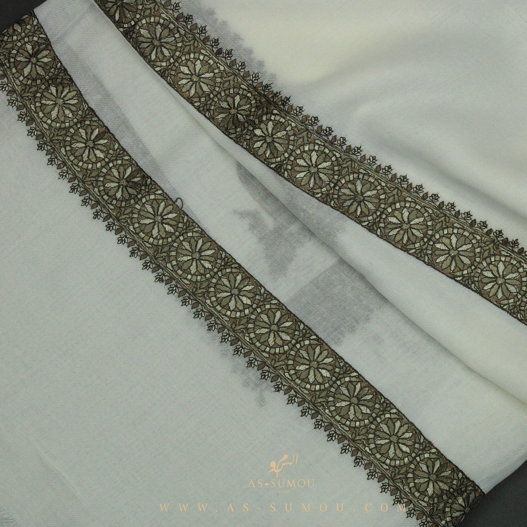 PREMIUM WHITE AUTHENTIC YEMENI SHEMAGH SCARF WH128