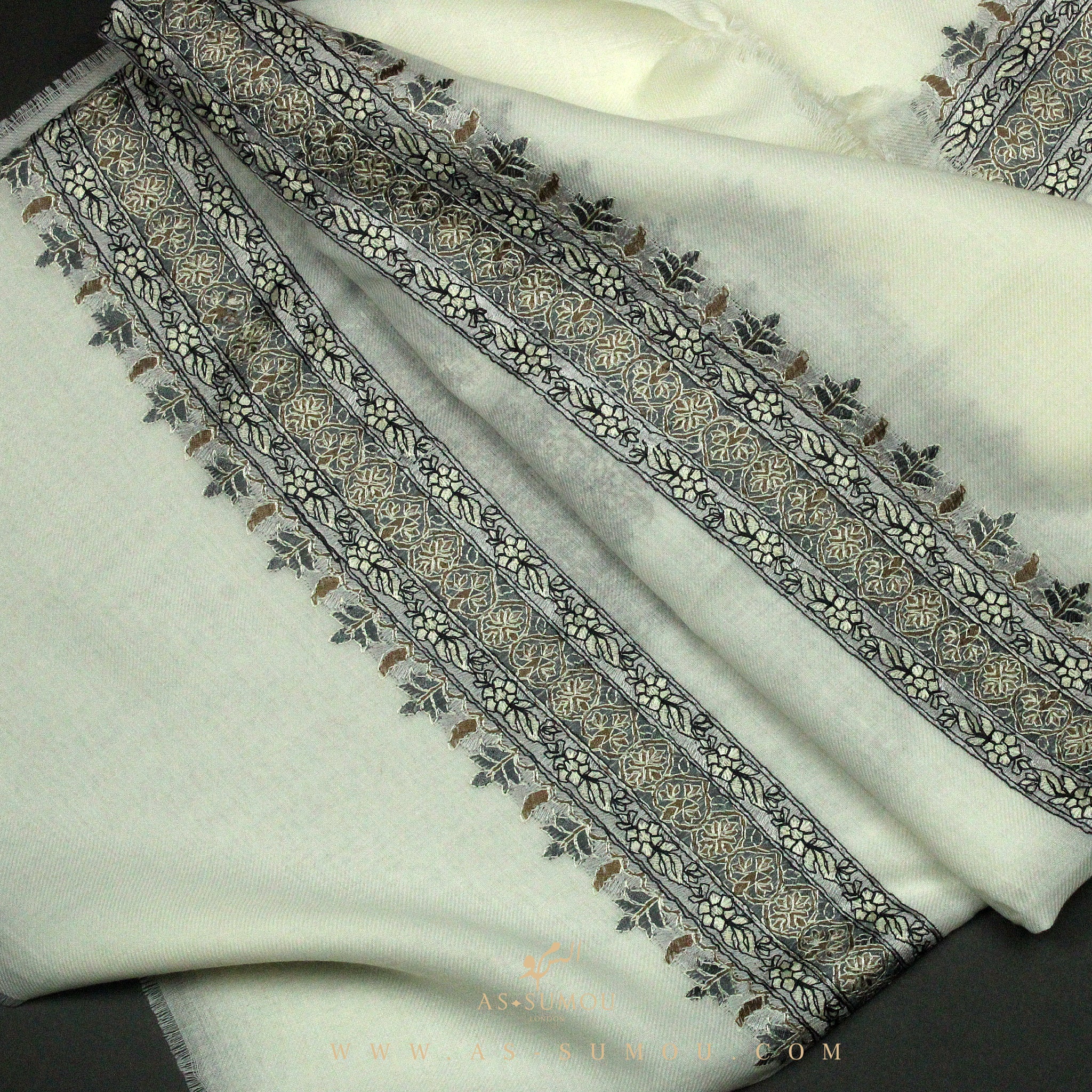 PREMIUM WHITE AUTHENTIC YEMENI SHEMAGH SCARF WH101