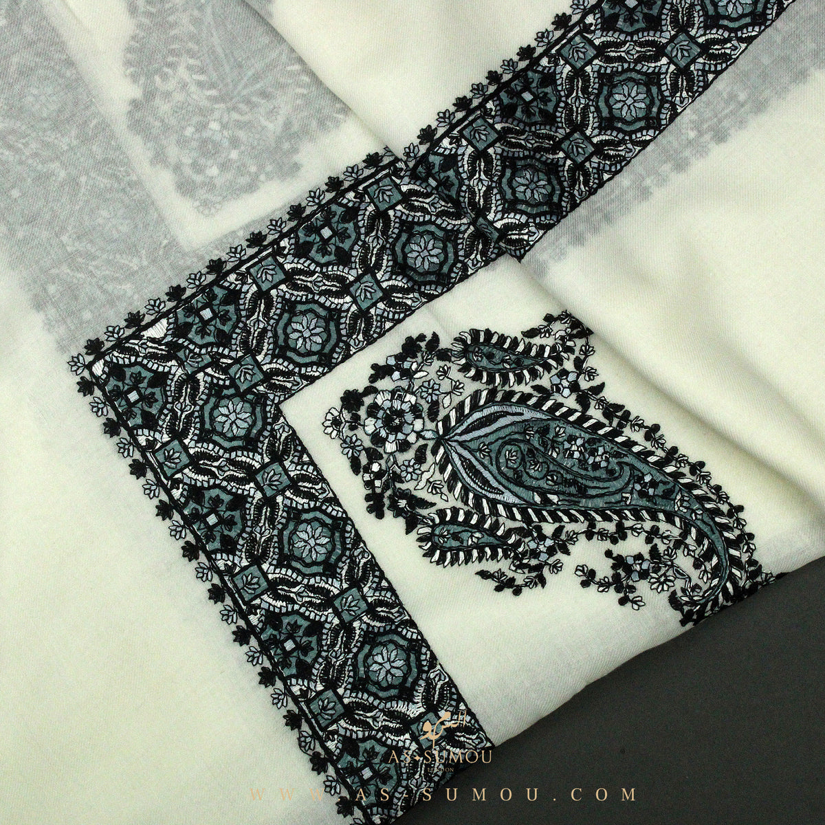 PREMIUM WHITE AUTHENTIC YEMENI SHEMAGH SCARF WH112