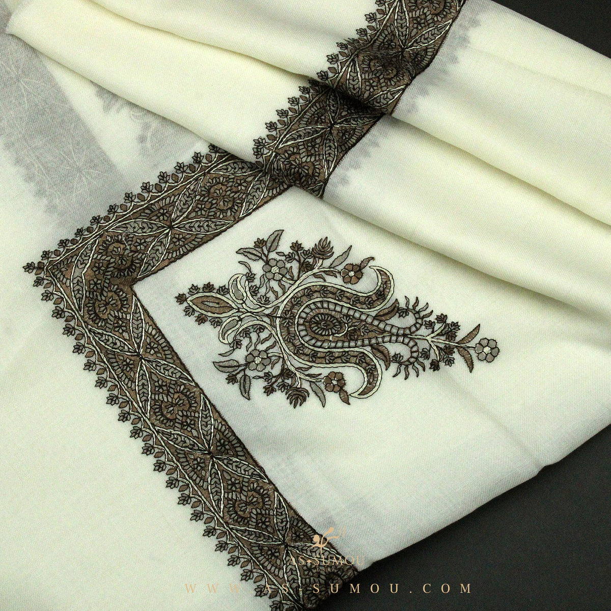 PREMIUM WHITE AUTHENTIC YEMENI SHEMAGH SCARF WH108