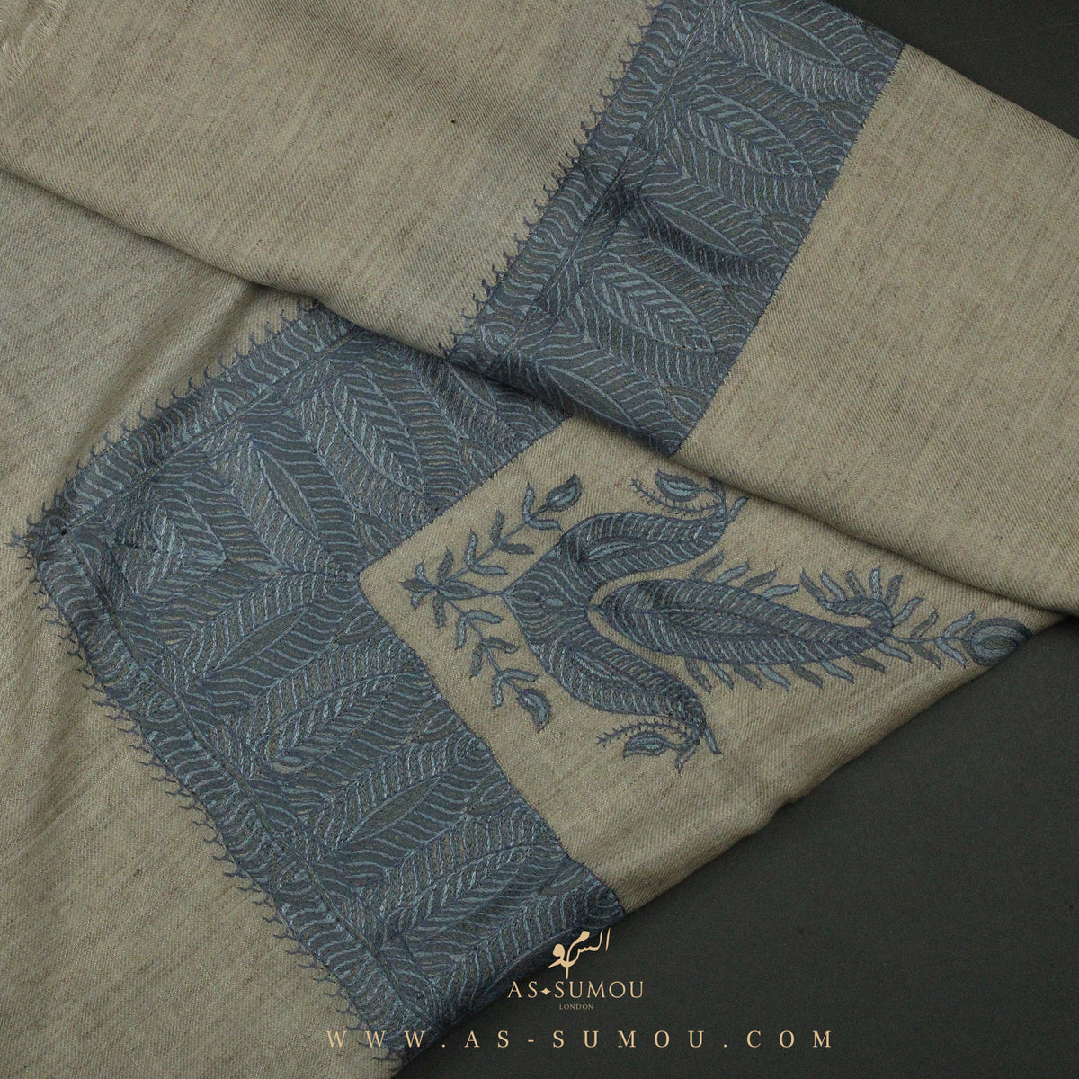 PREMIUM BEIGE ELEGANT QATARI SHEMAGH SCARF QR40